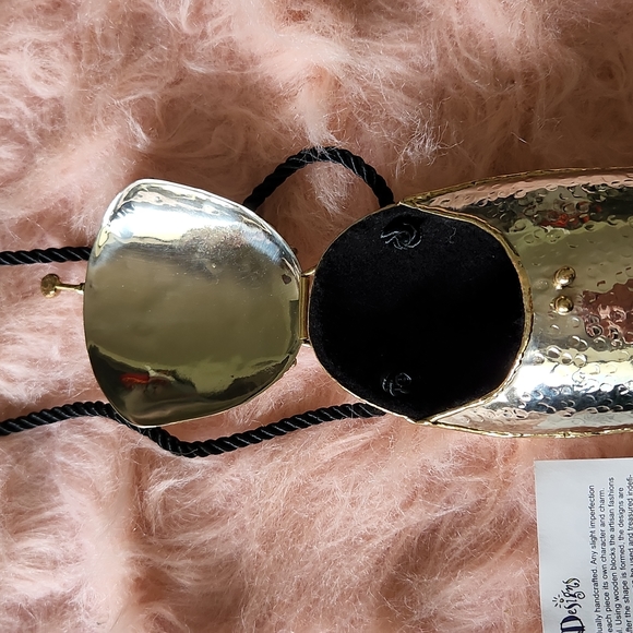 Lunacy Designs Metal Crossbody Glasses Holder Oblong Bag ~ New - Picture 4 of 8